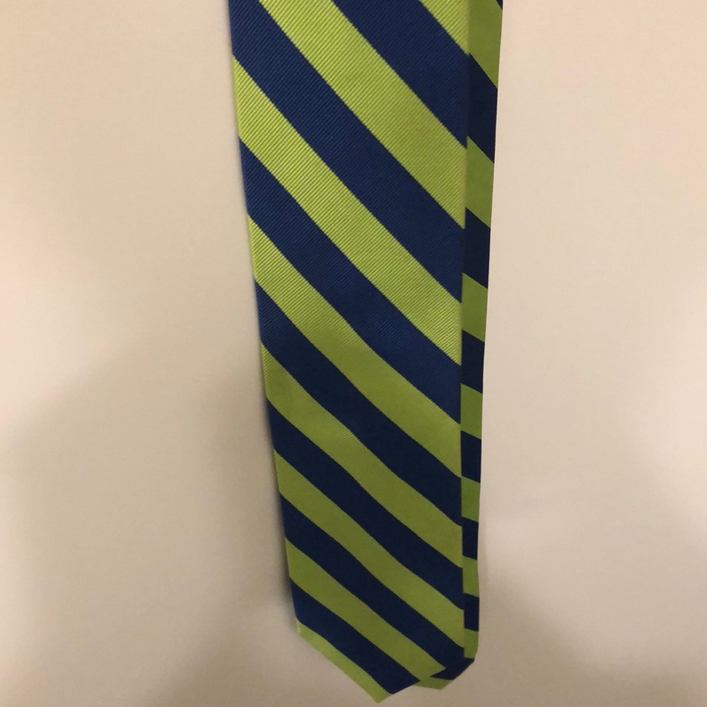 Neck tie